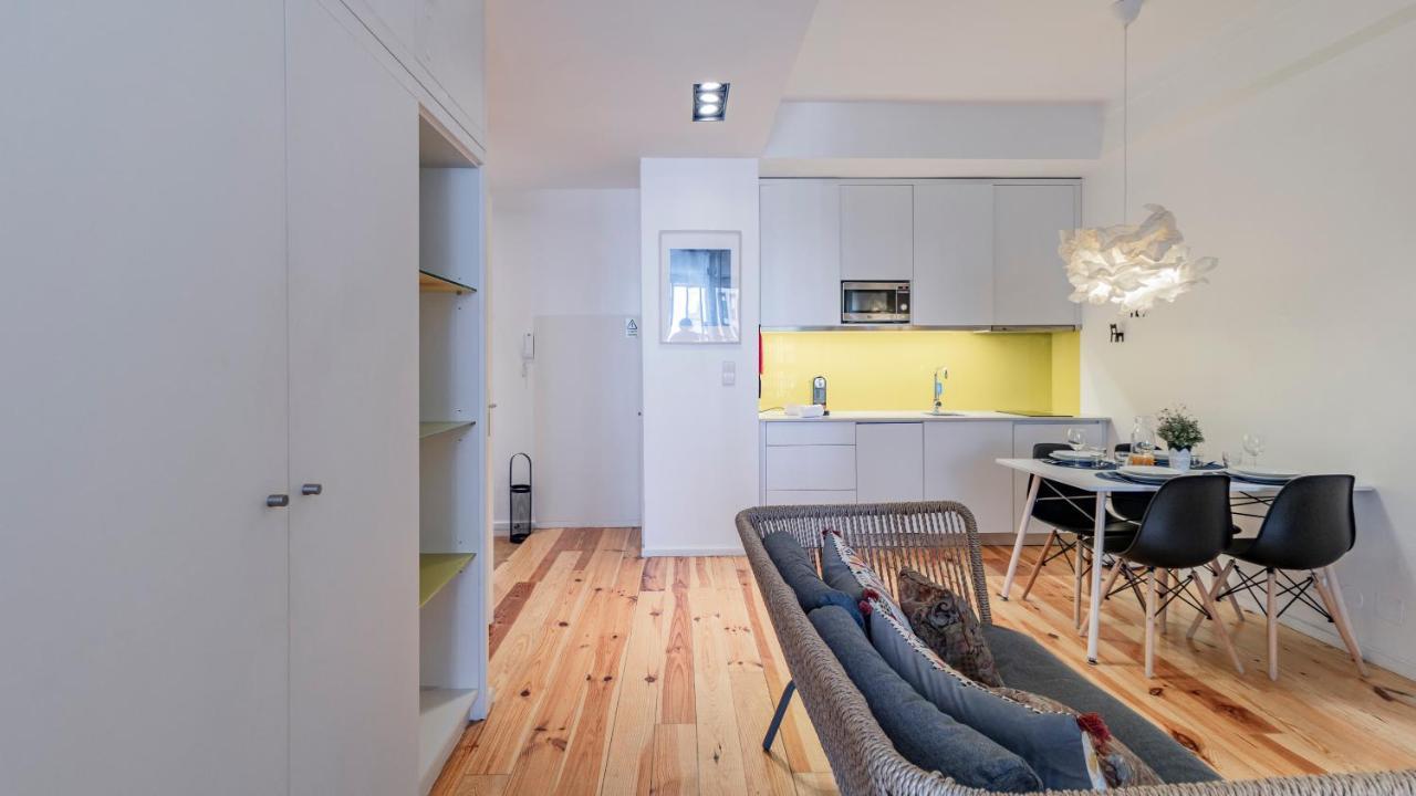 Fernandes Tomas 424 By Lovelystay Porto Exterior photo