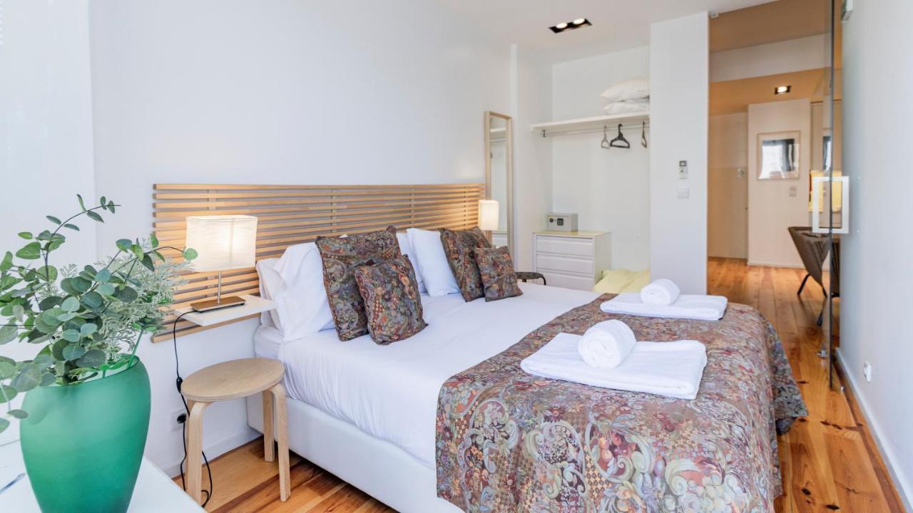 Fernandes Tomas 424 By Lovelystay Porto Exterior photo