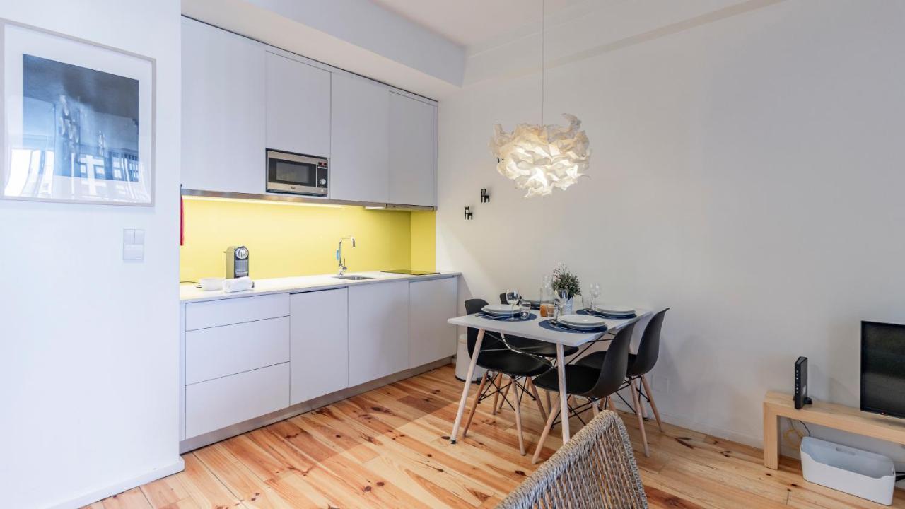 Fernandes Tomas 424 By Lovelystay Porto Exterior photo