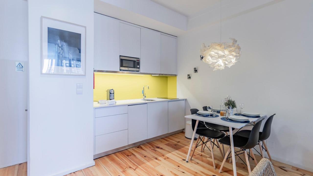 Fernandes Tomas 424 By Lovelystay Porto Exterior photo