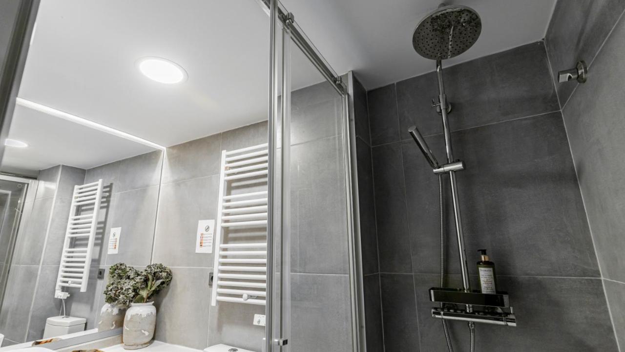 Fernandes Tomas 424 By Lovelystay Porto Exterior photo